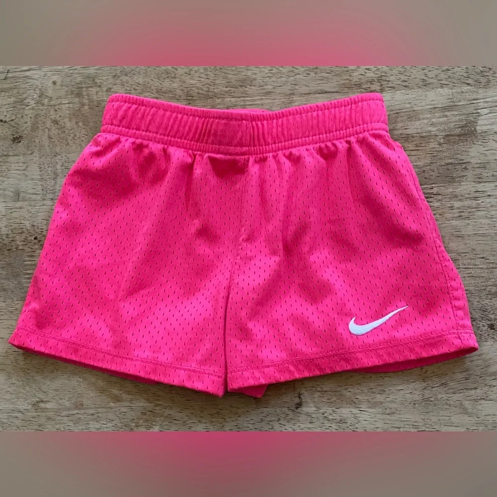 Nike Girls’ Sz M (6) Hot Pink Mesh Athletic‎ Shorts